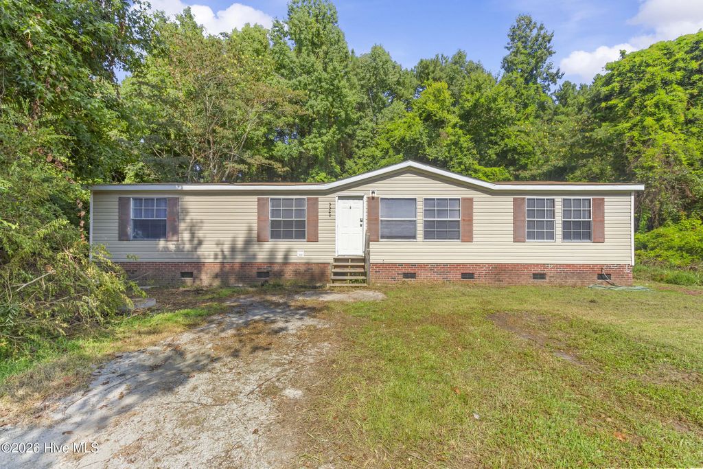 5520 County Line Road, New Bern