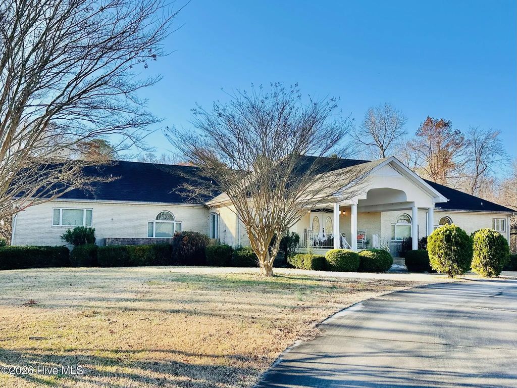 152 Shady Oak Drive, Hertford