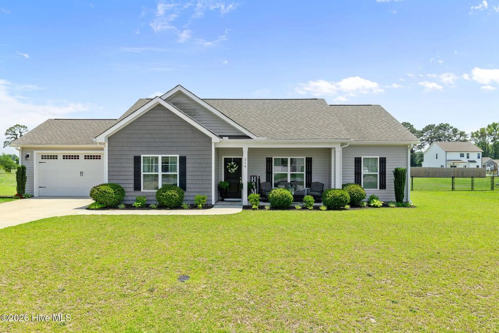 214 Weeping Willow Drive, La Grange
