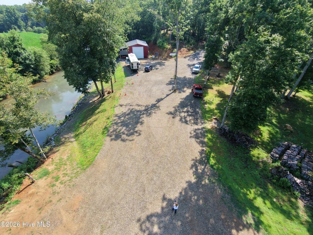 34 Honey Hole Trail, Murphy