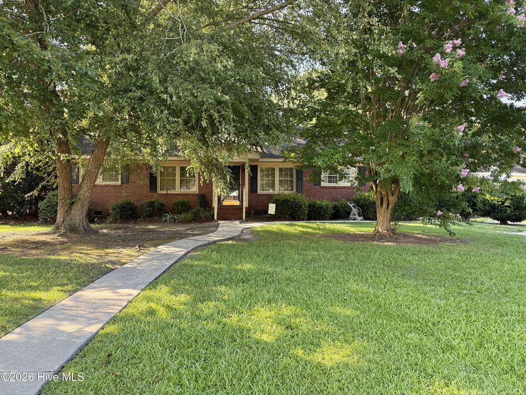 1202 Ruffin Terrace, Kinston