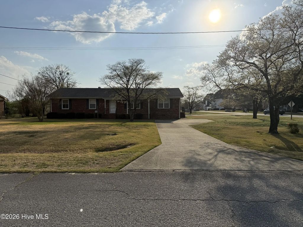 2992 Cherry Lane, Kinston