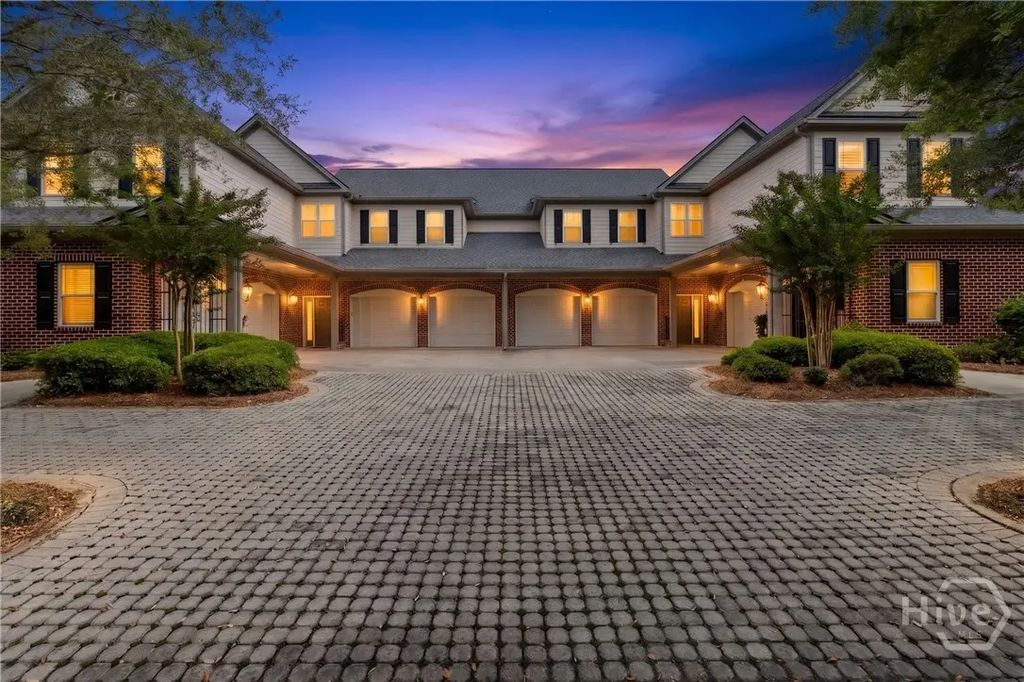 804 River Oaks Drive, Richmond Hill
