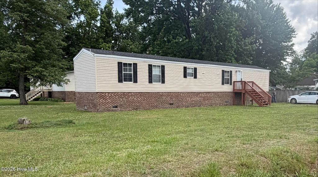 484 Harbinger Street, Belhaven