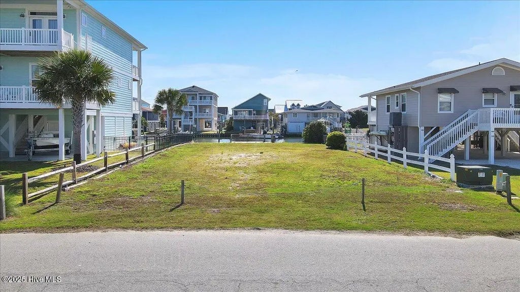 118 Charlotte Street, Holden Beach