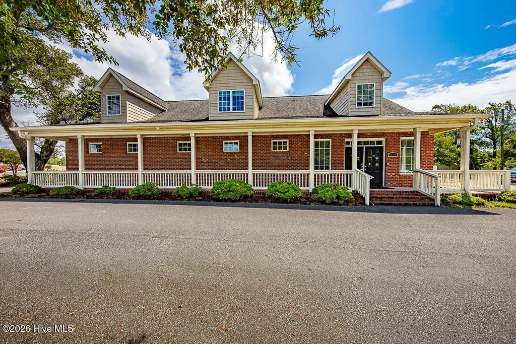 4725 Country Club Road, Morehead City