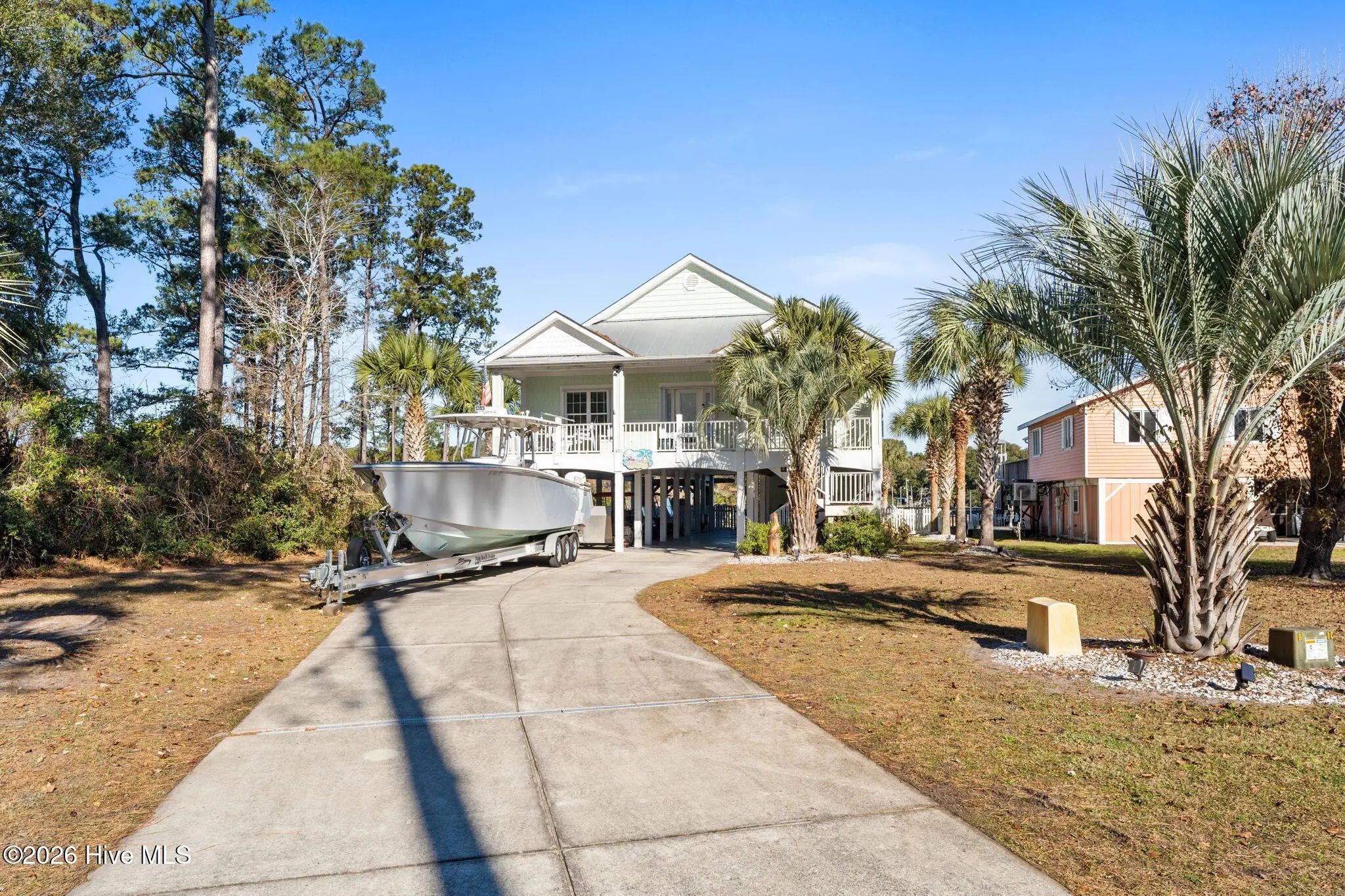 1404 W Yacht Drive, Oak Island