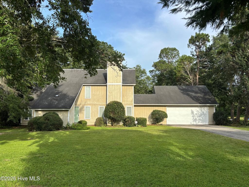 1056 Country Club Circle, Wrens