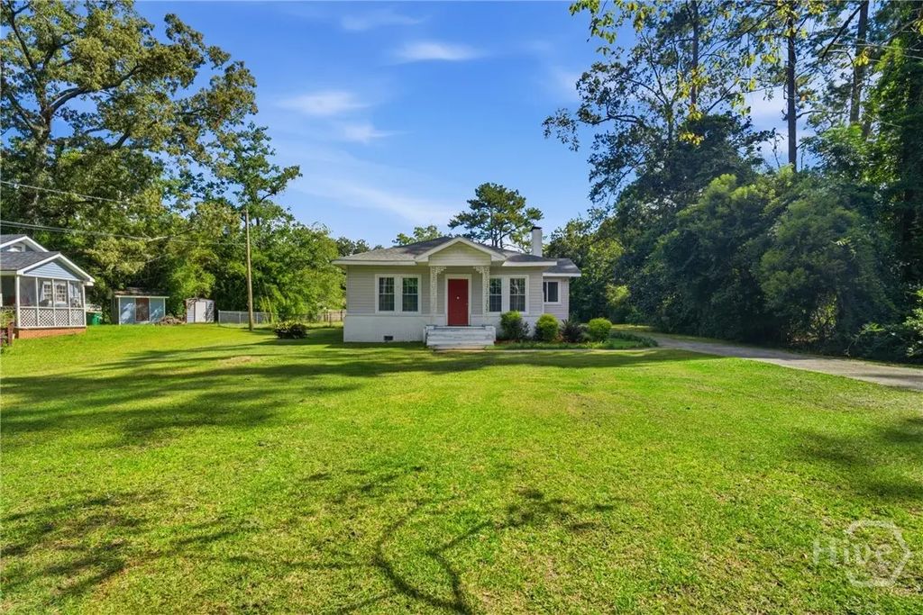 64 Nelson Avenue, Garden City