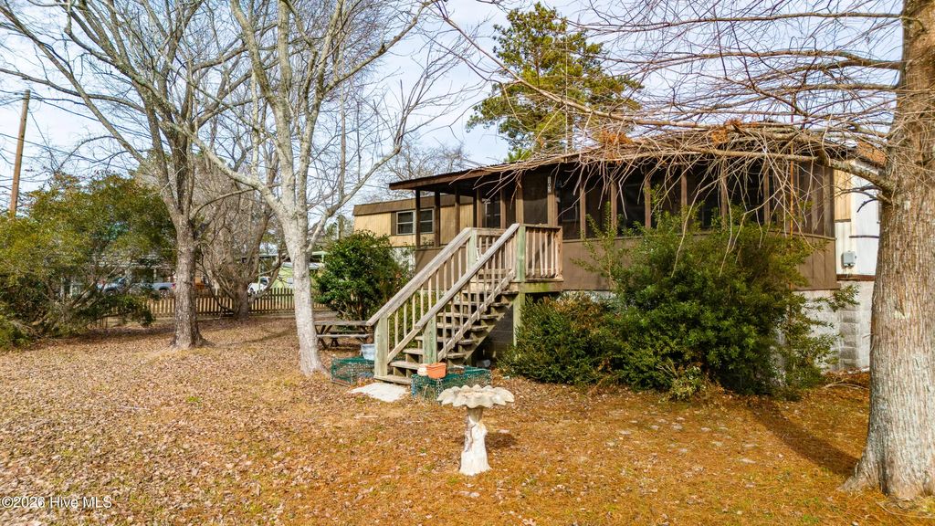 102 N Dawn Street, Merritt