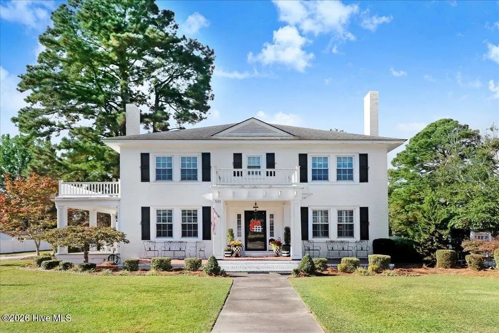 501 W Main Street, Mount Olive
