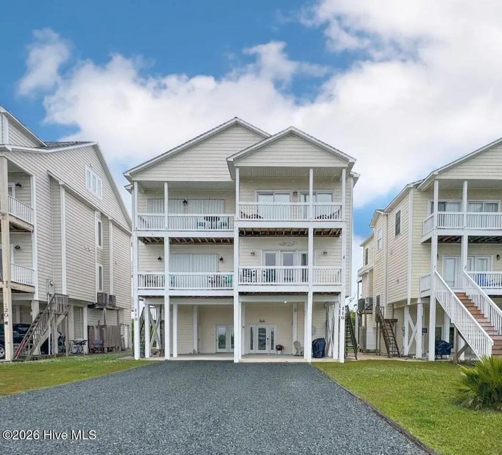 116 Sea Oaks Court, North Topsail Beach