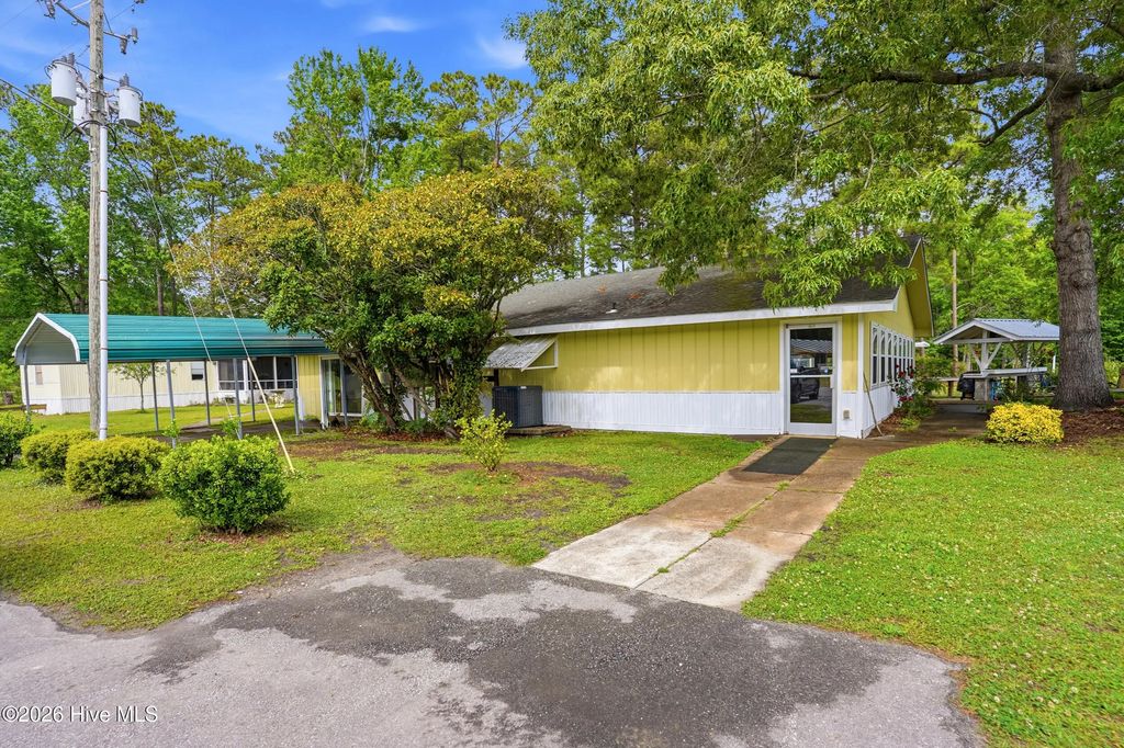 2051/2061 Dawson Cabin Road, Jacksonville