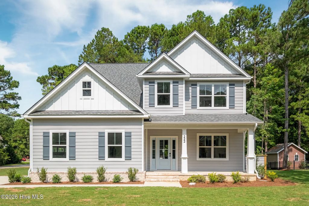 222 Iris Way, Hampstead