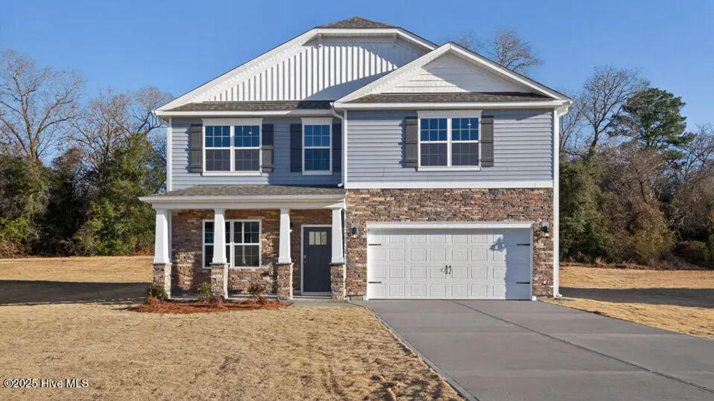 1114 Shoreline Drive, Vass
