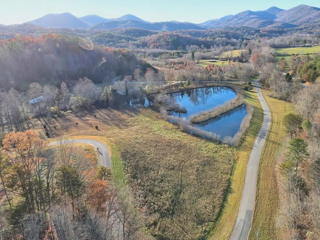 307 Plott Town, Other