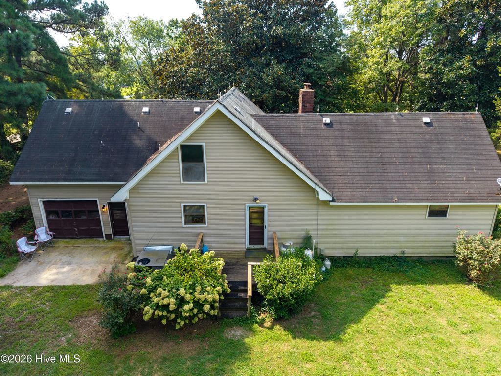 205 S End Road, Knott's Island