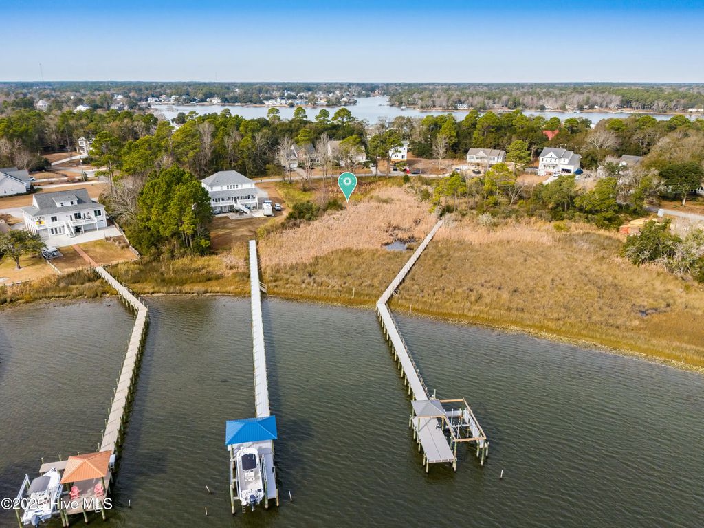 1065 Chadwick Shores Drive, Sneads Ferry