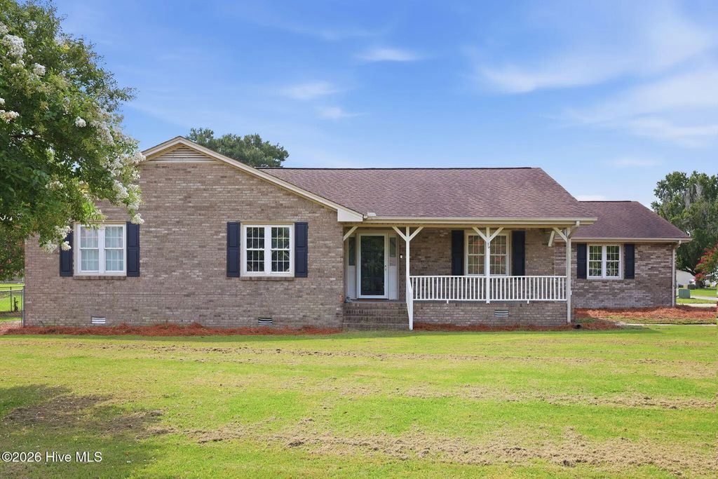3809 Robin Road, Ayden