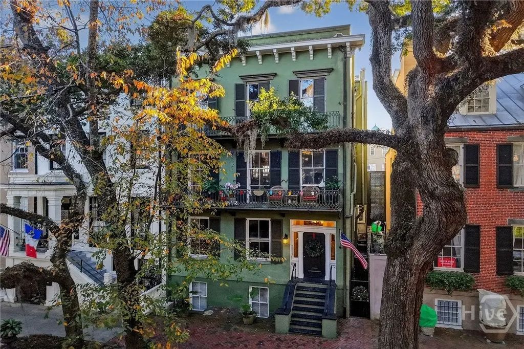 15 E Jones Street 3b, Savannah