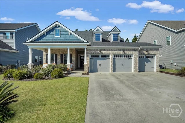 16 Brookhaven Drive, 