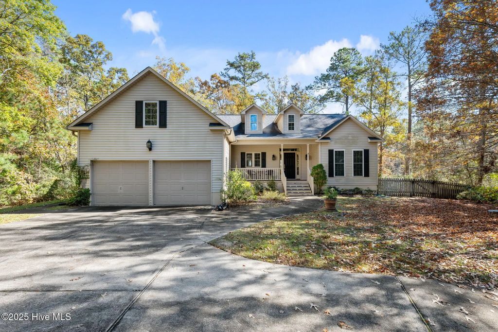 625 Plantation Parkway, Oriental