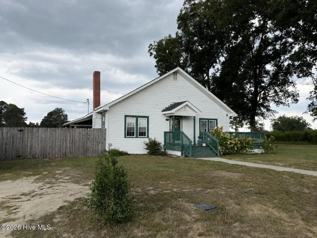 1320 Baltimore Church Road, Fairmont