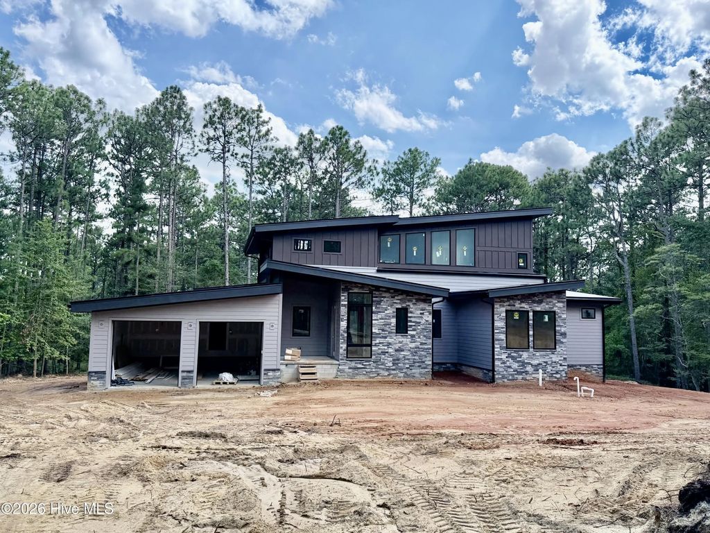 239 Hill Road, Southern Pines