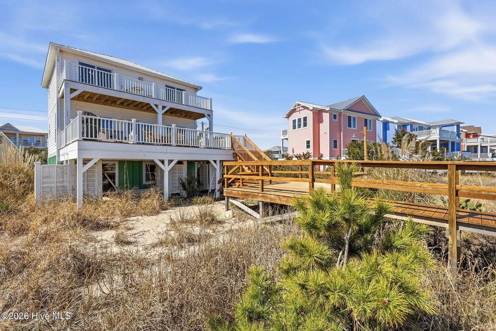 813 Fort Fisher Boulevard S, Kure Beach