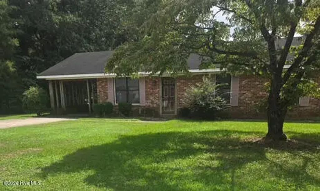 808 Weaver Drive, Goldsboro