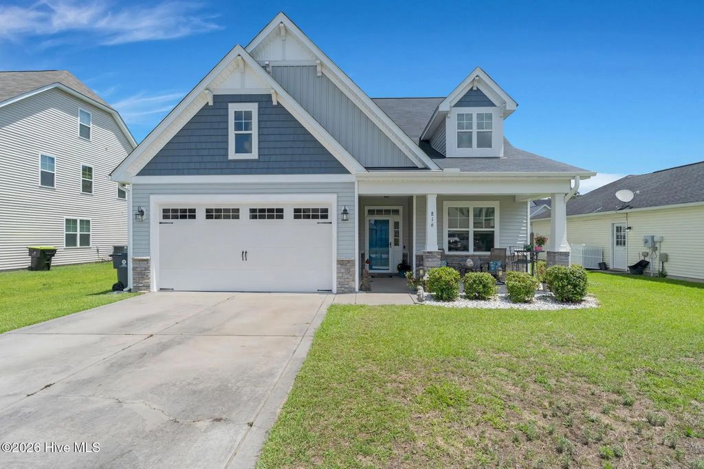 816 Heart Wood Loop Road Ne, Leland