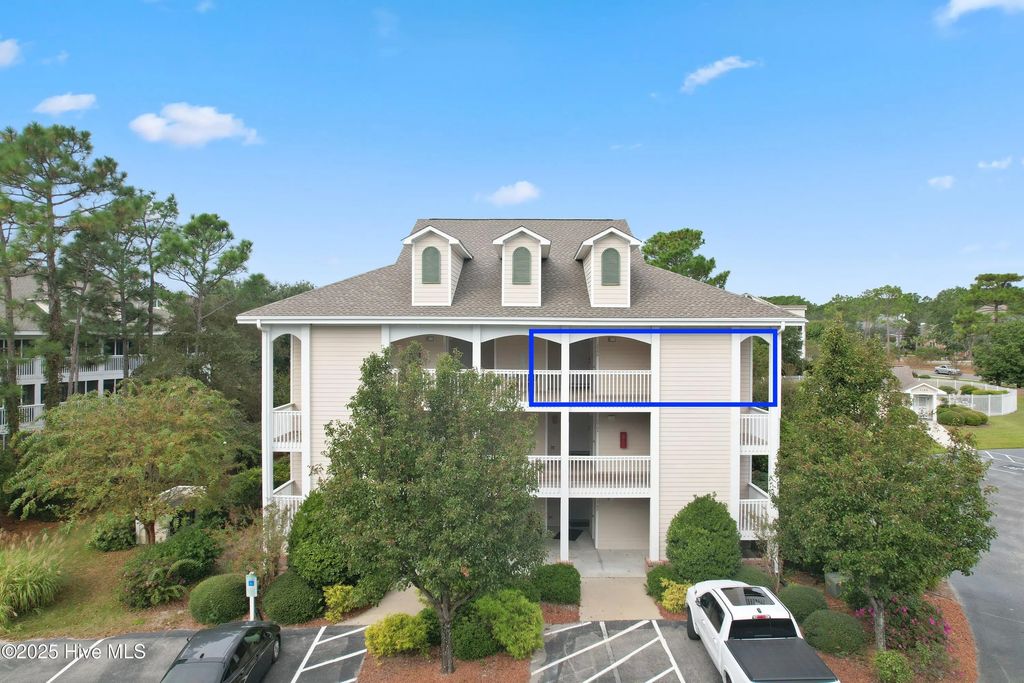 3350 Club Villas Drive # 1706, Southport