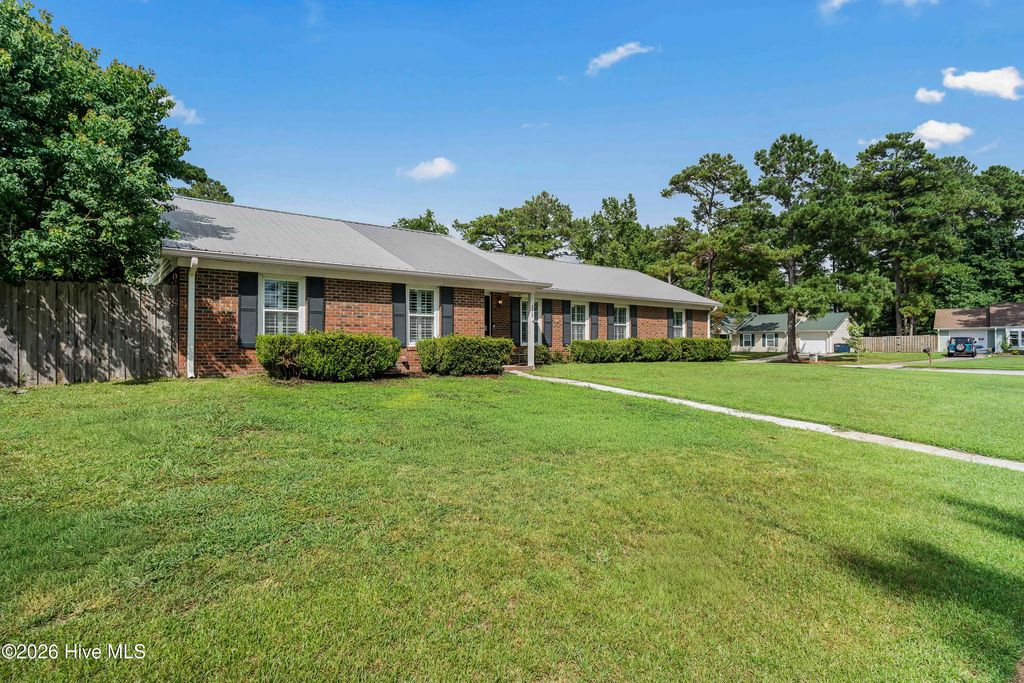 120 Silver Leaf Drive, Jacksonville