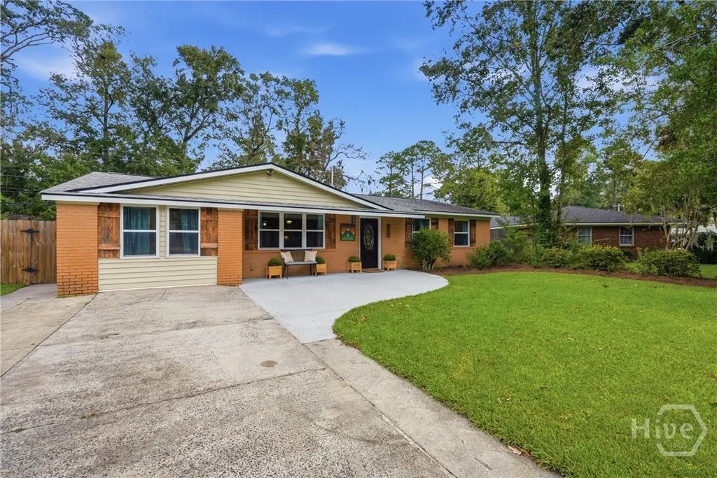 104 Ventura Boulevard, Savannah