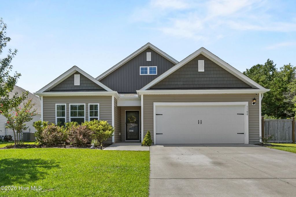 1100 Forest Glen Drive Ne, Leland