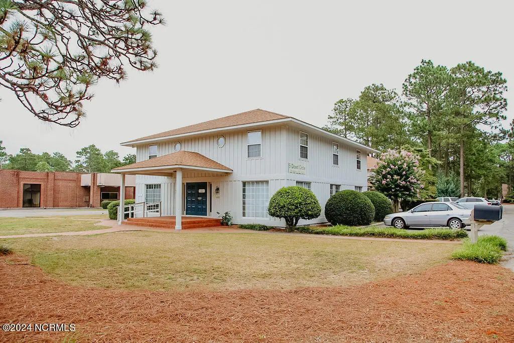 5 Dowd Circle Ste E, Pinehurst