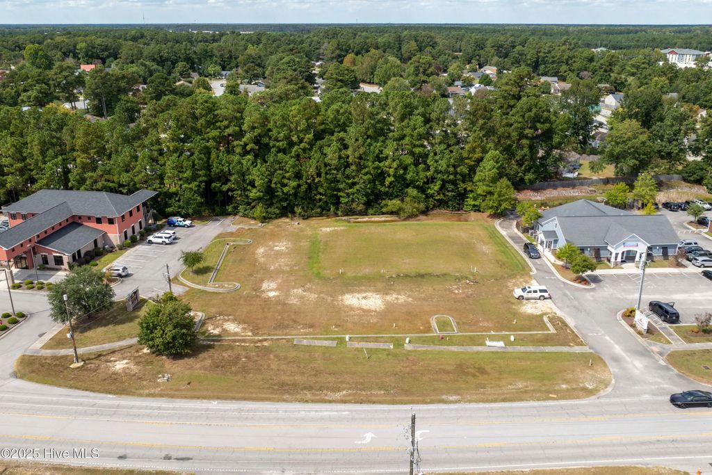 3585 Henderson Drive, Jacksonville