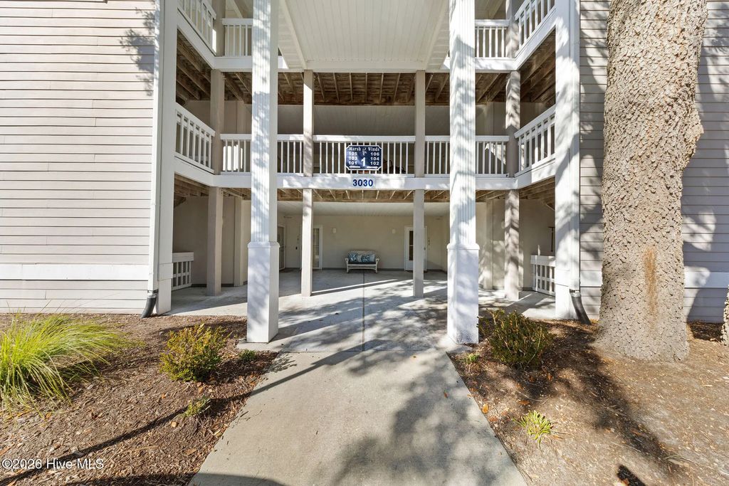 3030 Marsh Winds Circle Unit 102, Southport