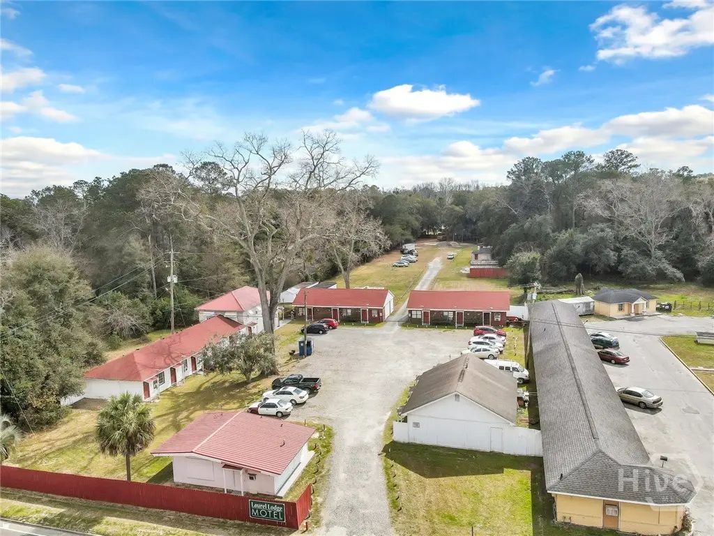 5013 - A Ogeechee Road, Savannah