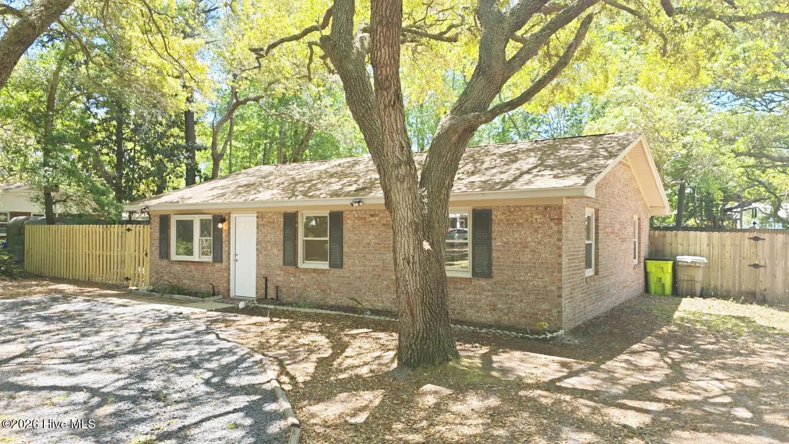 301 Stuart Avenue, Southport