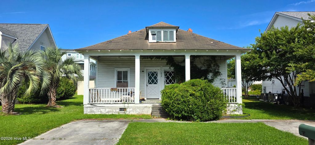 213 Elm Street, Beaufort