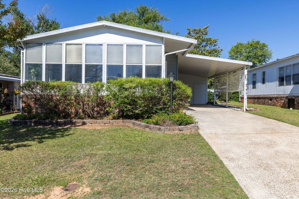 107 Constitution Avenue, Martinez