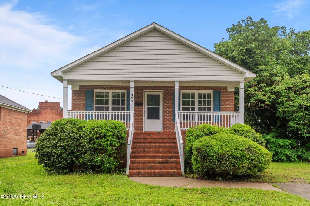 325 W Martin Luther King Jr Drive, Washington