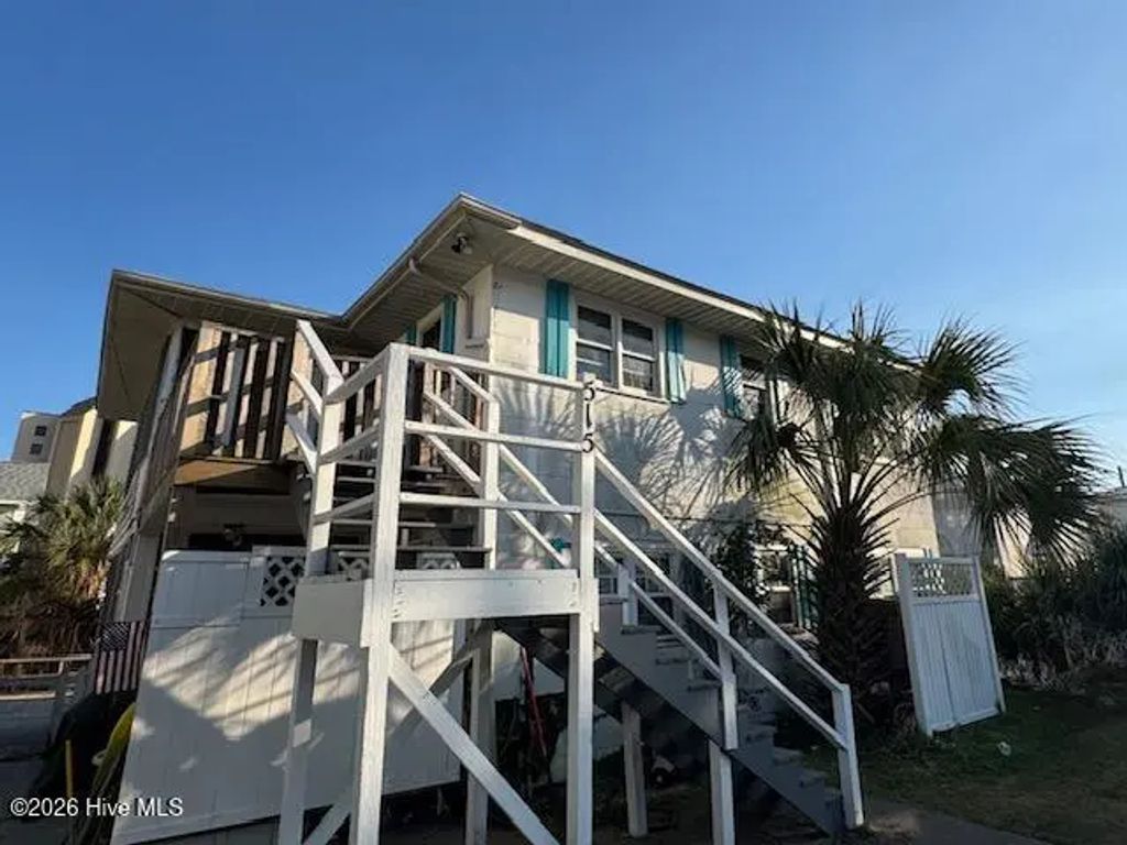 515 Hillside Drive S, North Myrtle Beach