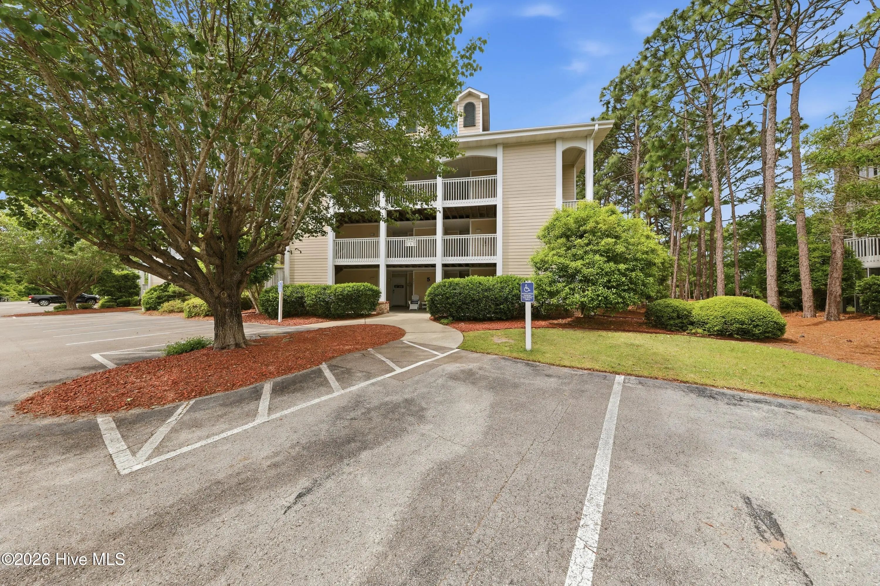 3350 Club Villas Drive # 502, Southport