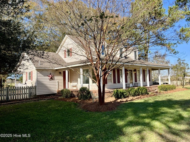 92 Hackley Road, Gates