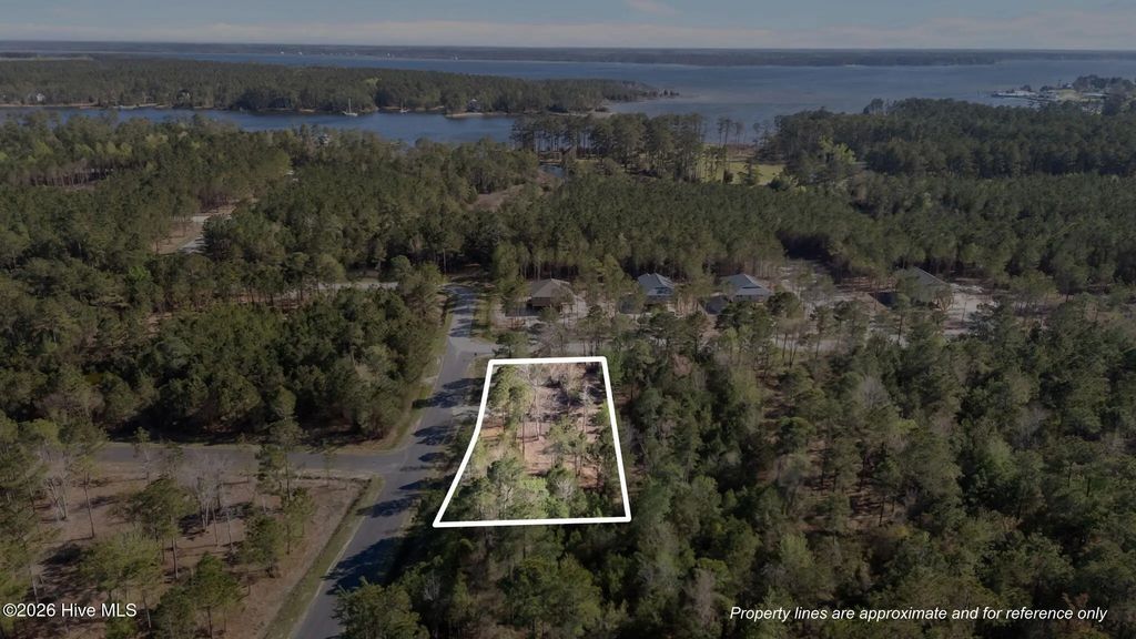 661 Vandemere Creek Drive, Vandemere
