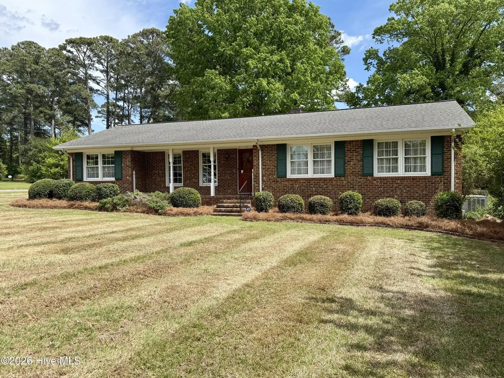 1391 Johnson Drive, Williamston