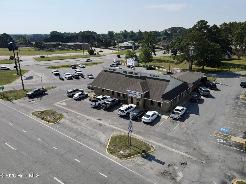 101 W Boulevard, Williamston