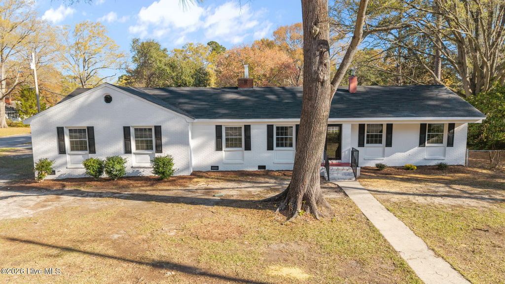 1401 Greenville Boulevard Se, Greenville